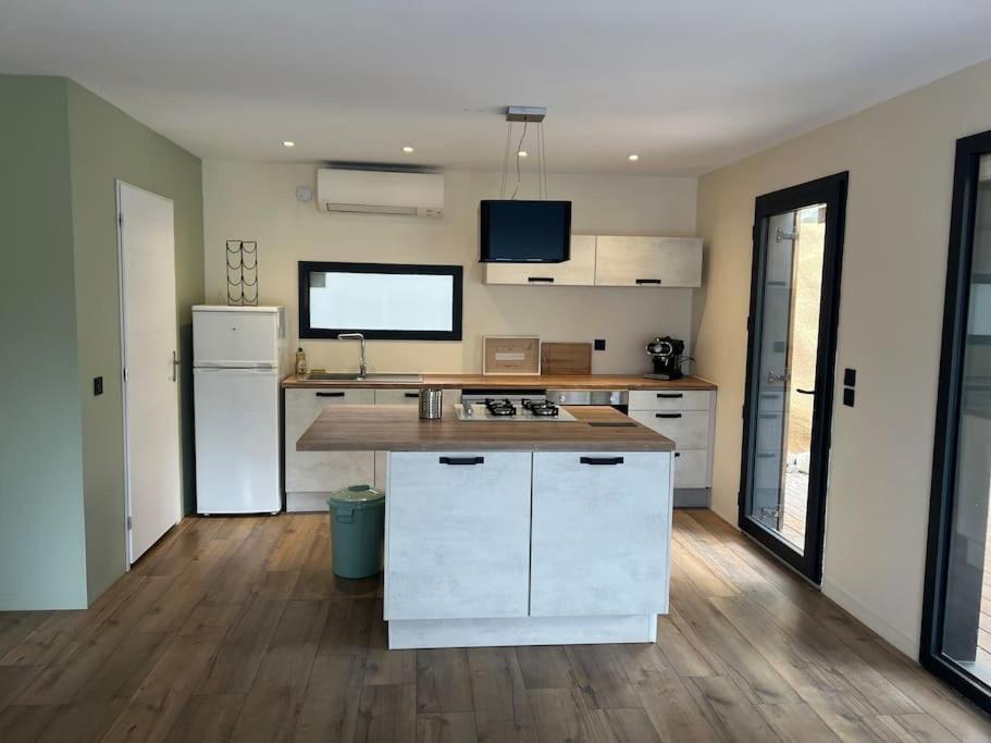 Maison En Bois A Entrechaux Dış mekan fotoğraf